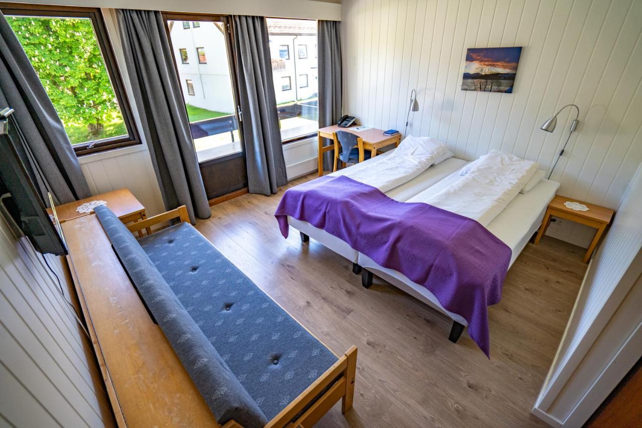 Innvik Fjordhotell Dış mekan fotoğraf