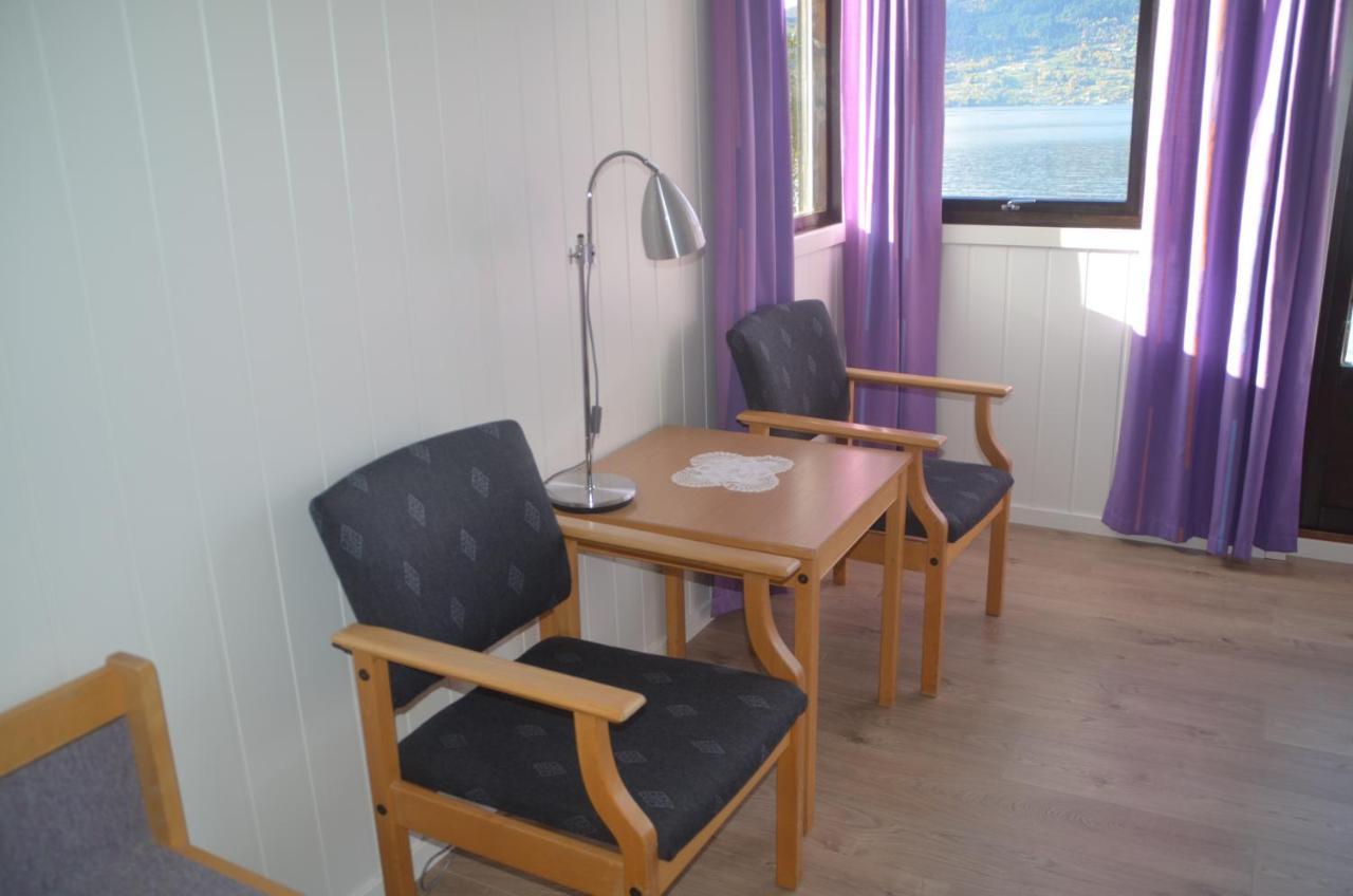 Innvik Fjordhotell Dış mekan fotoğraf